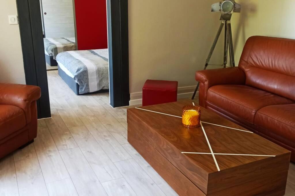 * Appartement rez de chaussée Frontière Suisse * Delle Esterno foto